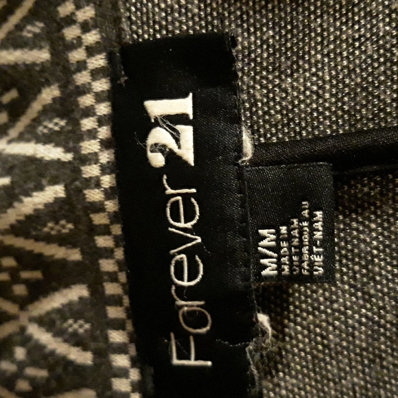 Forever 21 ladies cardigan - Picture 6 of 7